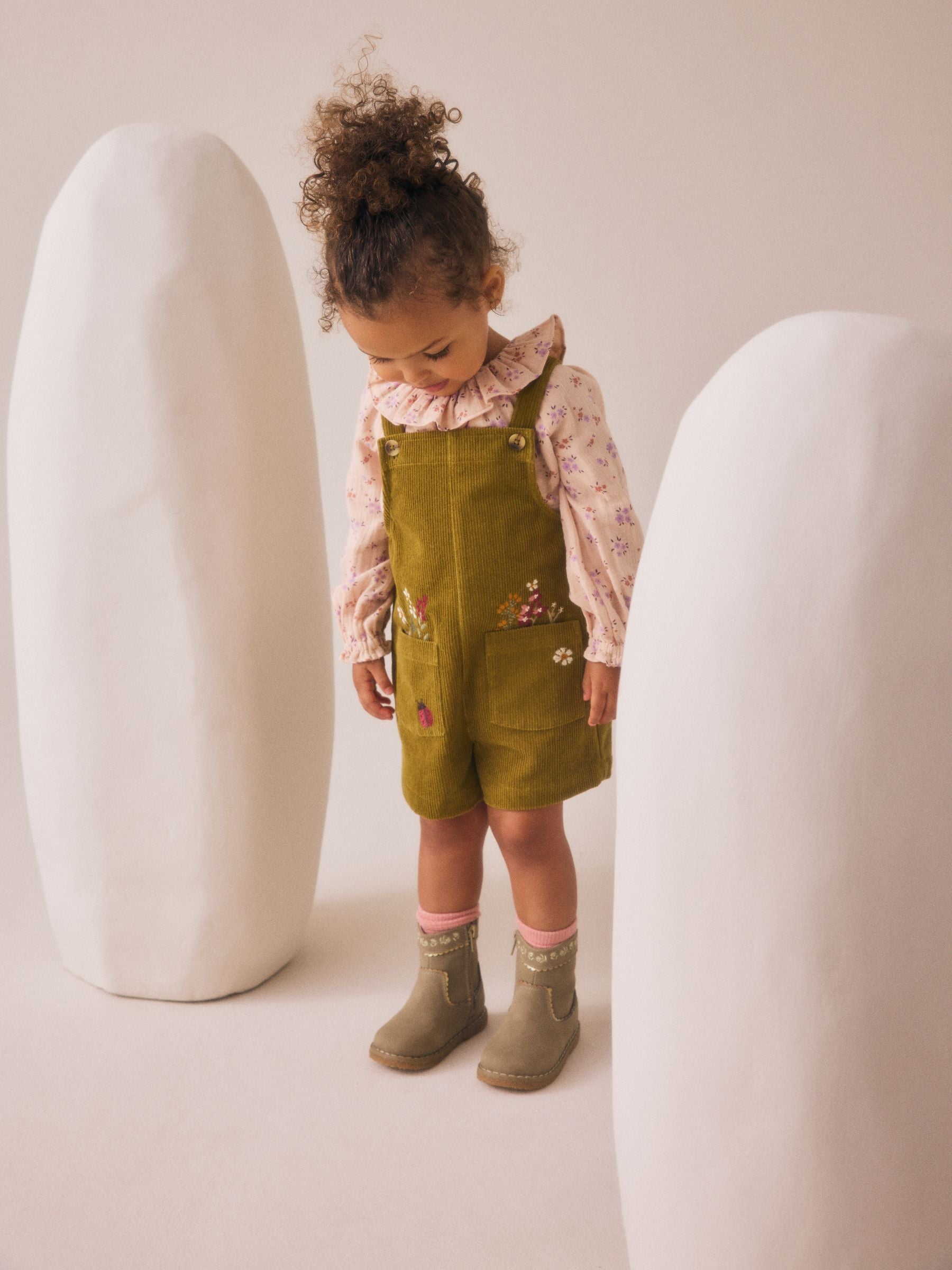 Green Floral Print Corduroy Dungarees Blouse and Tights Set (3mths-7yrs)