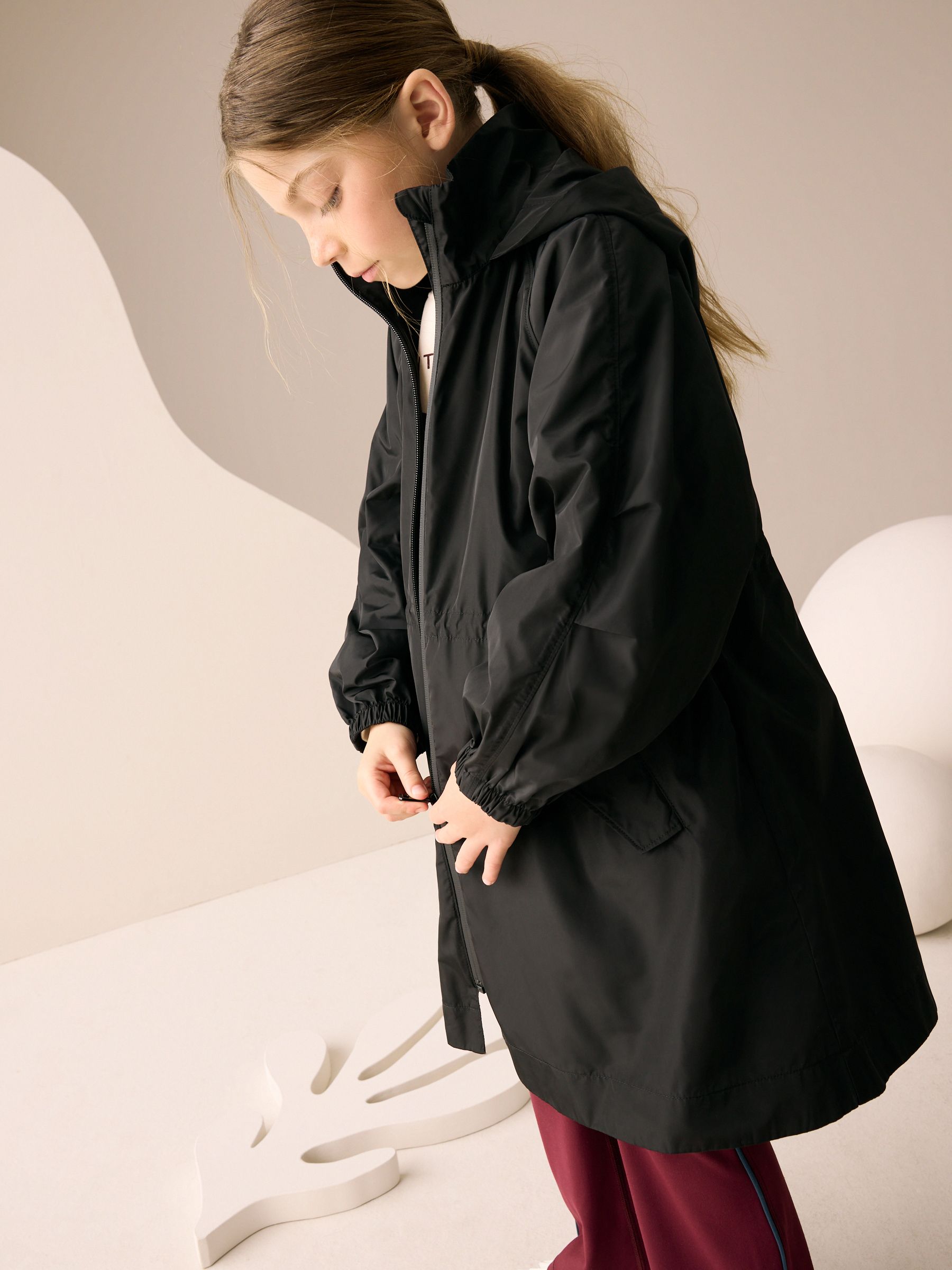 Black Shower Resistant Cagoule (5-14yrs)