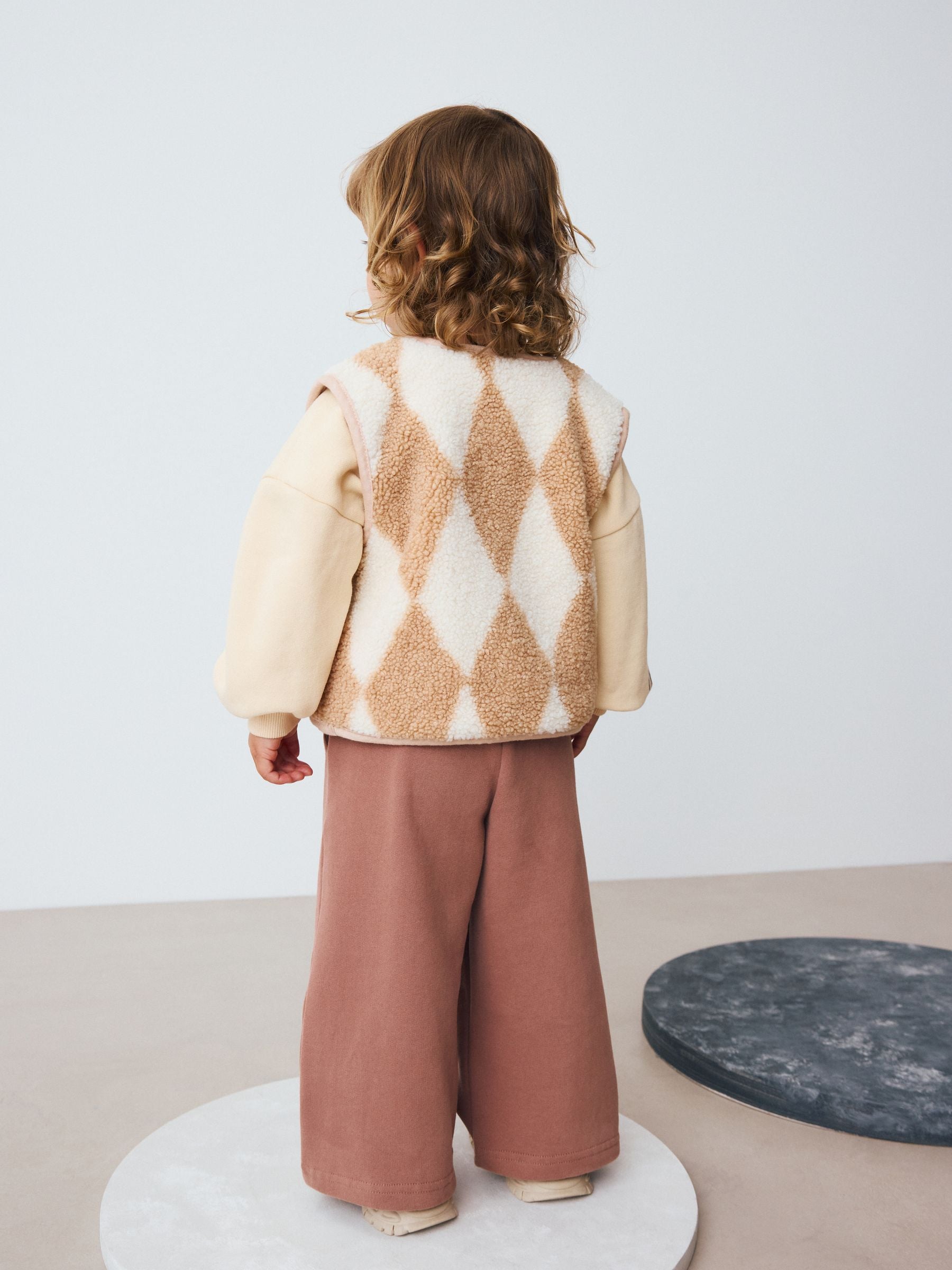 Neutral Teddy Bear Gilet Sweatshirt and Wide Leg Joggers Set (3mths-7yrs)
