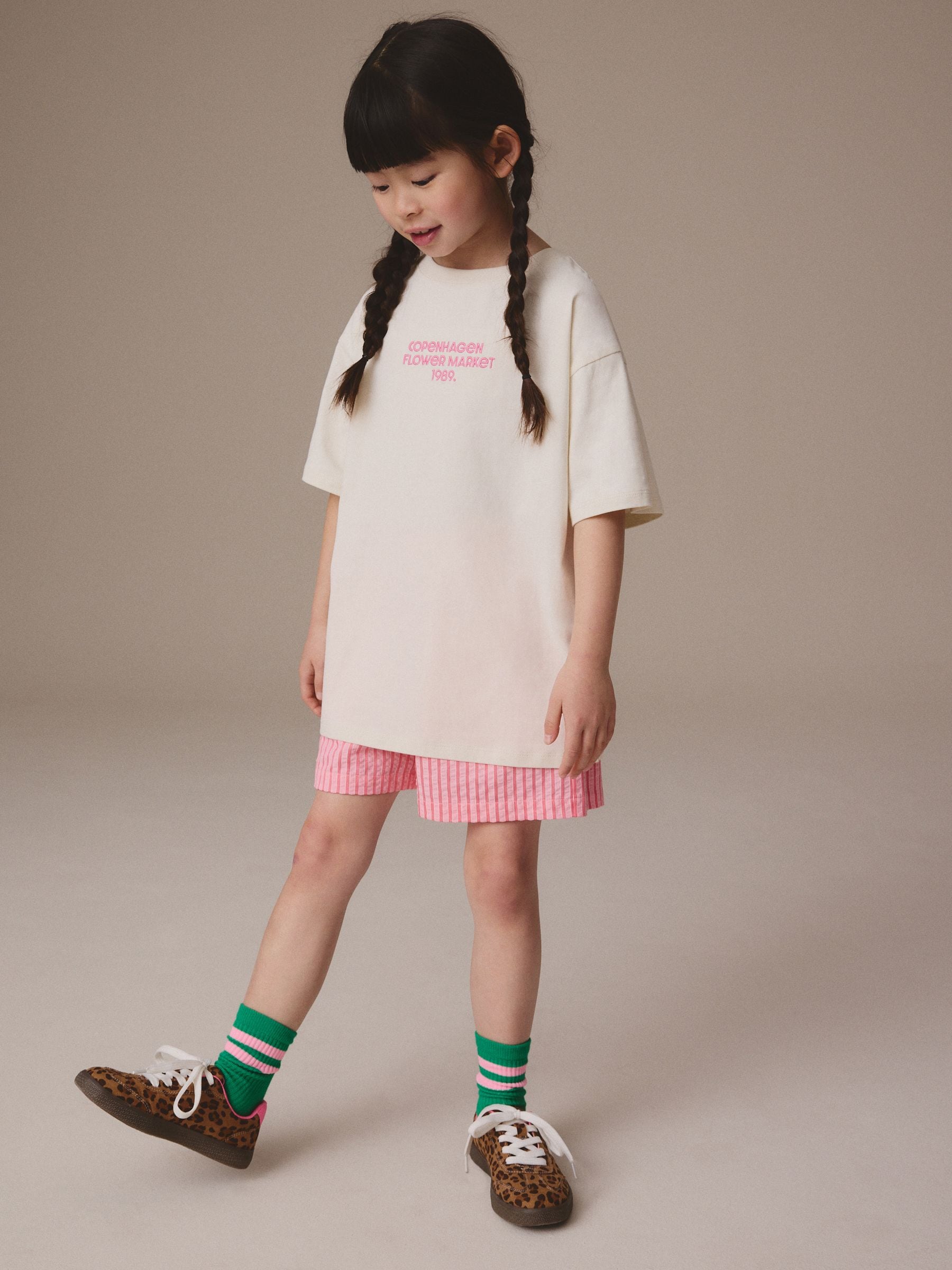 White/Pink Floral Oversized Graphic Print T-Shirt (3-16yrs)