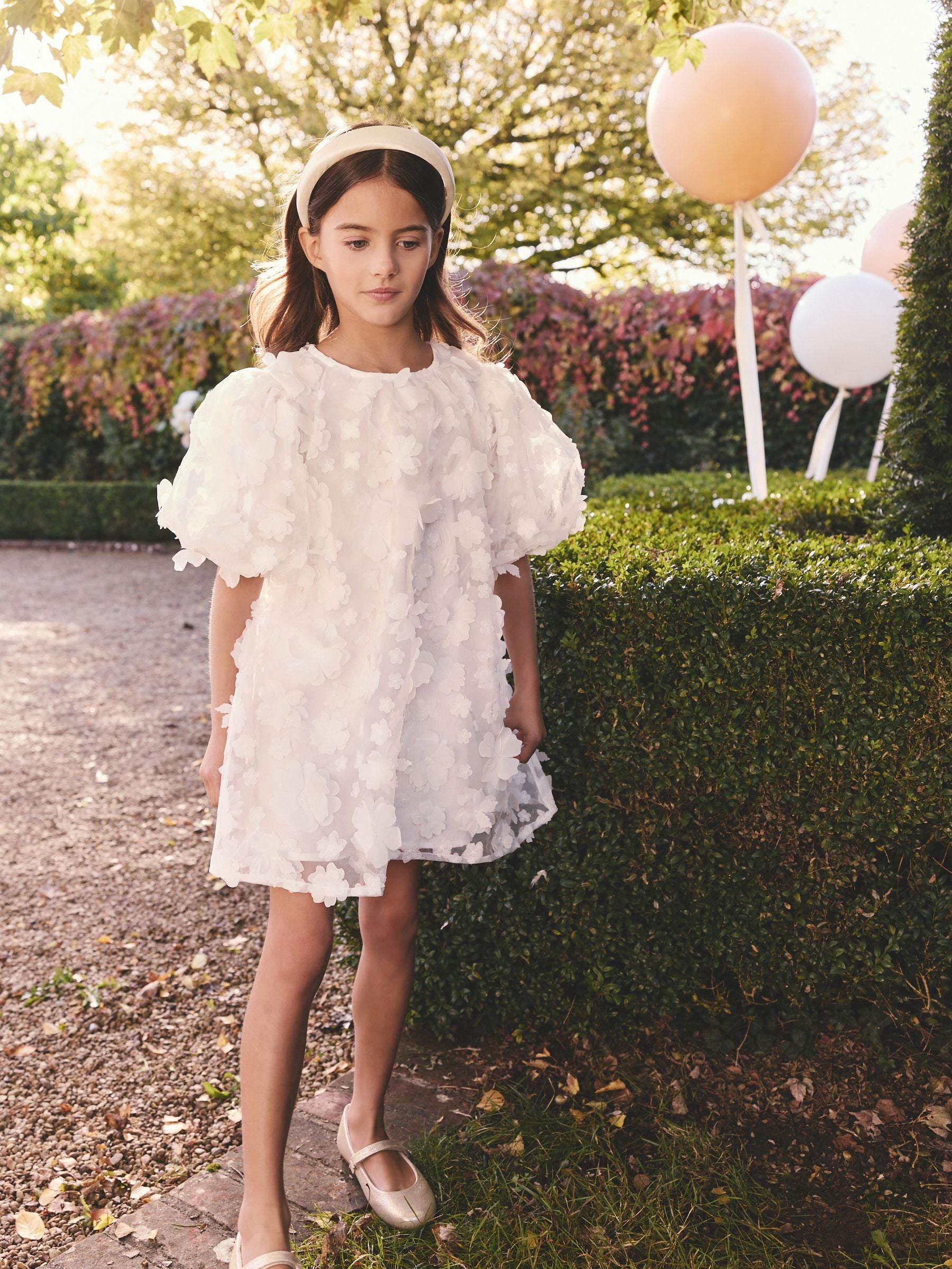 White 3D Floral Occasion Dress (3-16yrs)