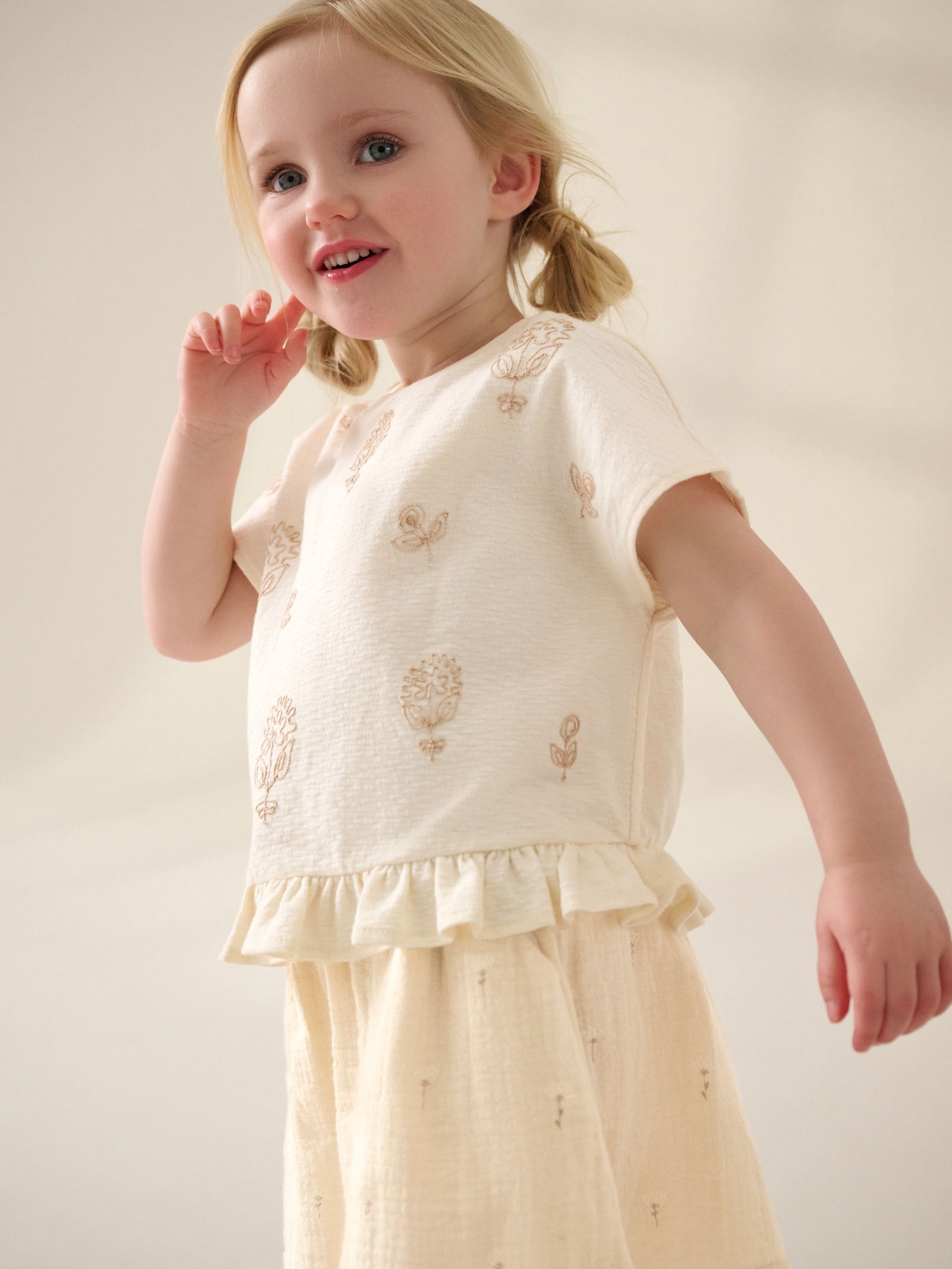 Cream Flower Embroidery Short Sleeve Frill Hem Top and Shorts Set (3mths-7yrs)